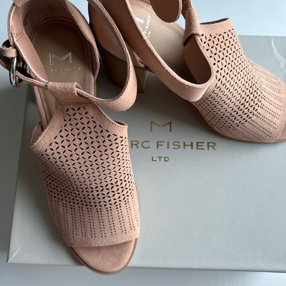 NWT & BOX MARC FISCHER BOOTIES ⚡️ Pink Suede Laser Cut Booties / Heels - Picture 5 of 6